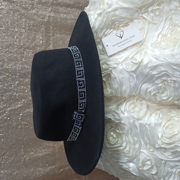 Windsor Accessories - Bnwt Windsor Black Fedora with Crystal Beaded Band - 1 Sz Fits Most